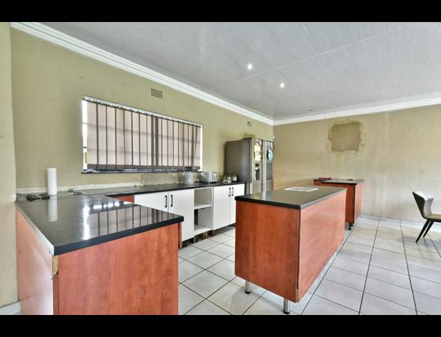 4 BEDROOM HOUSE FOR SALE IN BRACKENHURST